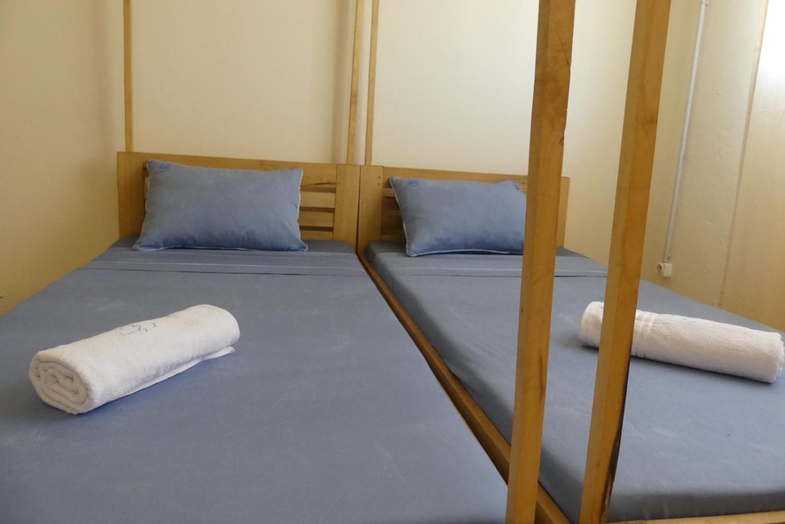 Centre Lucien Botovasoa Bed & Breakfast Antsiranana ภายนอก รูปภาพ